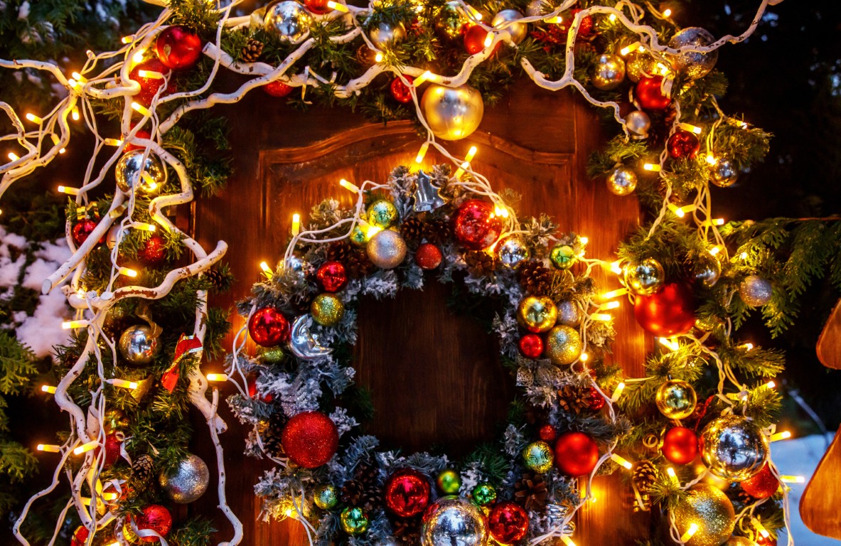 Exclusive Garland, Wreaths, and Custom Displays