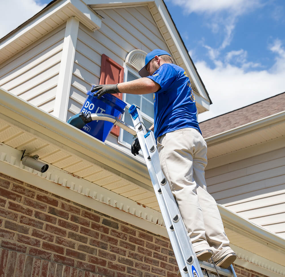 Gutter Cleaning Charlotte NC